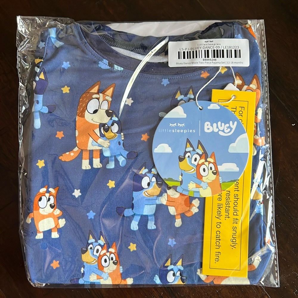 Bluey dance mode two piece long sleeve pajama set 12-18 months - NWT